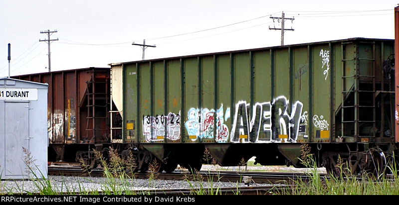 CNW 136022